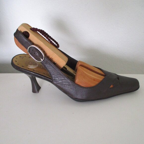 BCBGirls "Syndeez" Womens Brown Leather Slingback 3" Heel - Size 6M - Picture 2 of 8